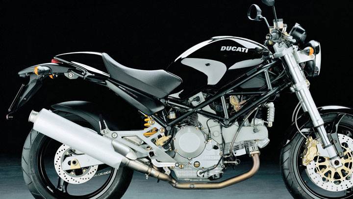 Ducati Monster 1000 2005 Side Pose in Black